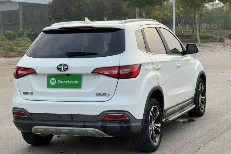 Used FAW Senya R7 2017 1.6L Automatic Prestige Model
