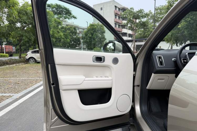 Used Li Auto L9 2024 Ultra Model
