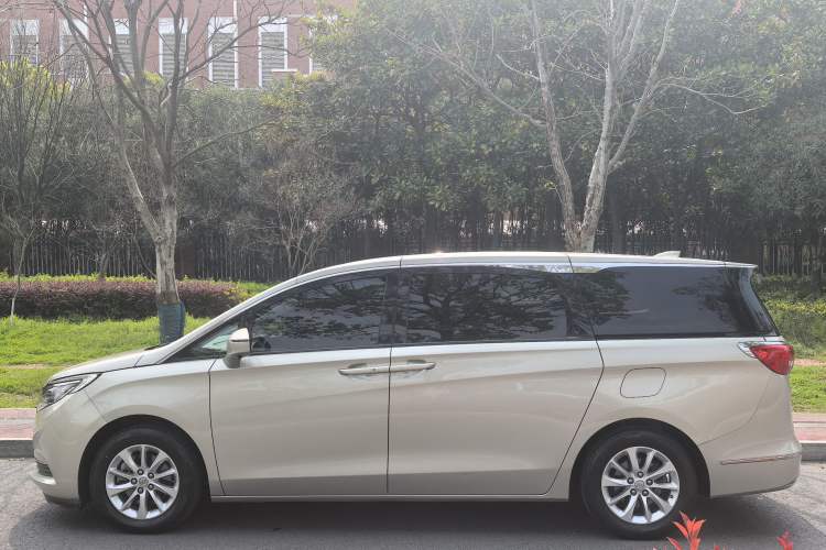 Used Buick GL8 2018 ES 28T Comfort Model China VI Standard