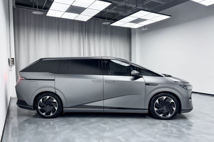 Used XPeng X9 2024 640 All-Wheel Drive High-Performance Max