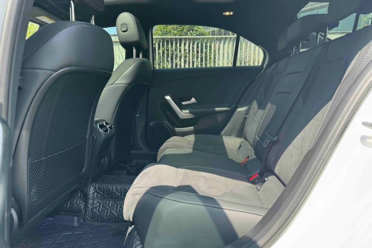 Used Mercedes-Benz A-Class 2022 Revised Version A 200 L Sport Sedan Fashionable Style