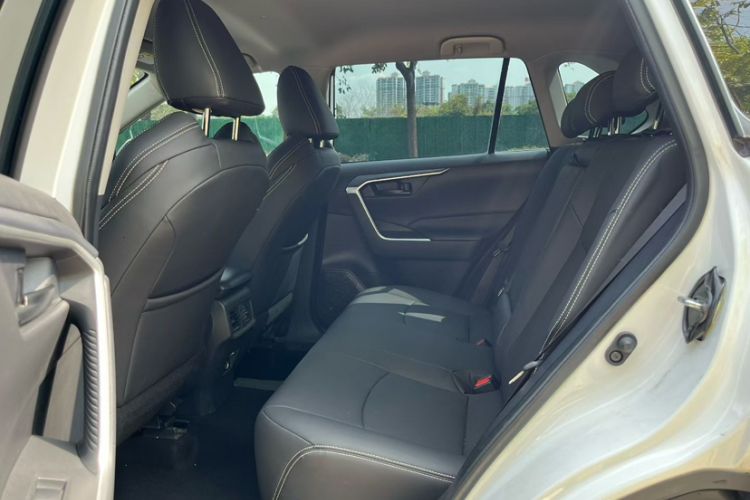 Used Toyota Wildlander 2024 2.0L CVT Two-Wheel Drive Leading Edition