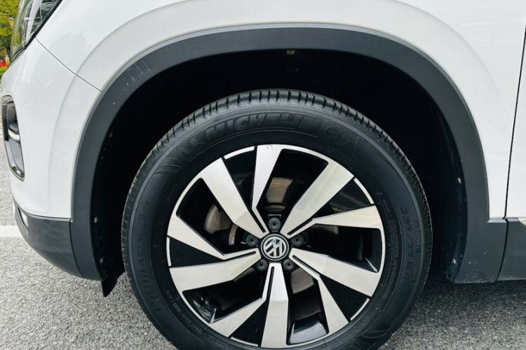 Used Volkswagen Tayron 2019 330TSI Two-Wheel-Drive Luxury Plus China VI Standard
