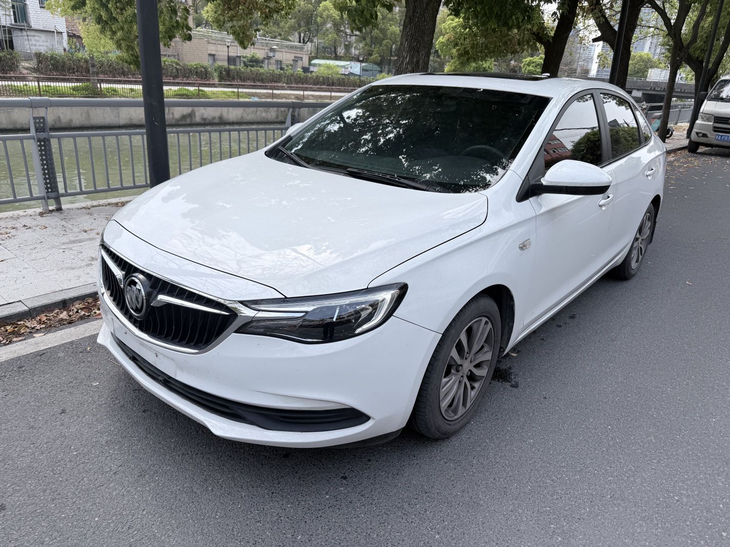 Parte inferior delantera