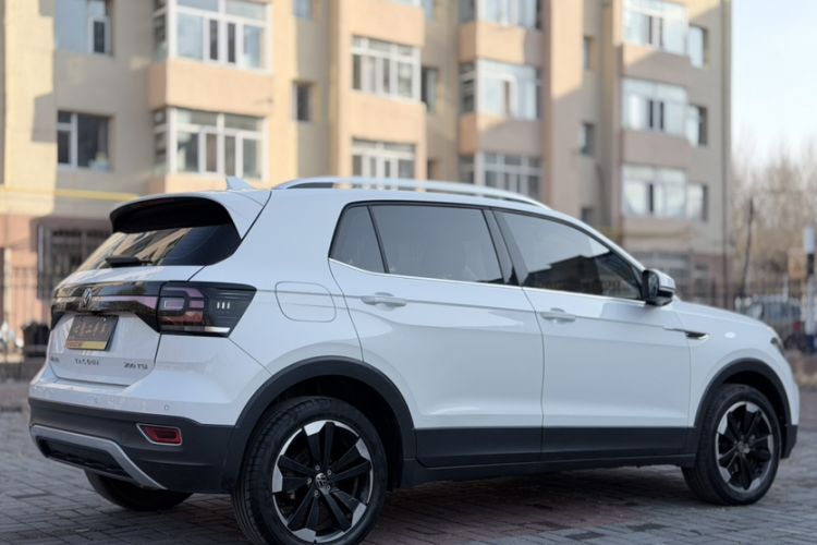 Used Volkswagen Tacqua 2021 200TSI DSG JoyConnect Edition