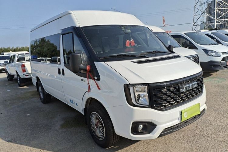 Used JMC Fushun 2025 2.0T 6MT Diesel Mid-Drive Mid-Roof Commercial Multi-Purpose 7-Seater Passenger Vehicle
