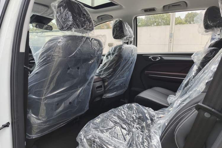 Used GAC Trumpchi M6 2023 PRO 270T DCT Luxury Edition Interior 3