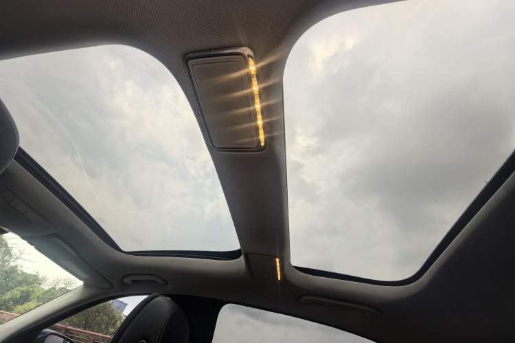 Used Mercedes-Benz E-Class 2017 E 300 L Sporty and Stylish Model