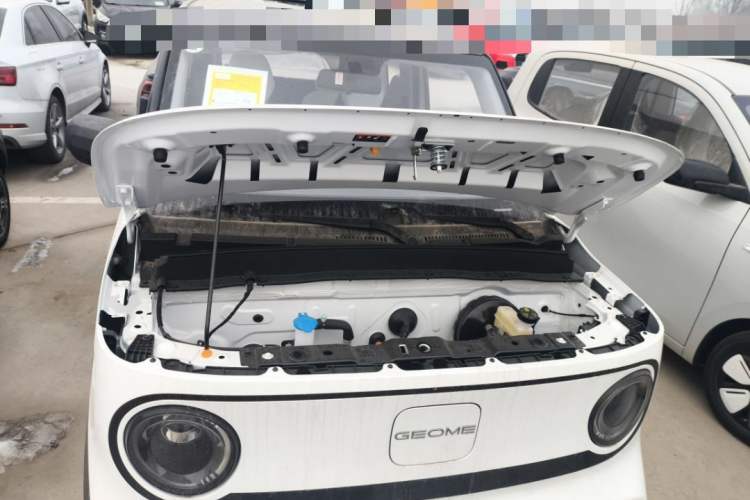 Used Geely Galaxy Panda 2025 210km Panda Kart Interior 4