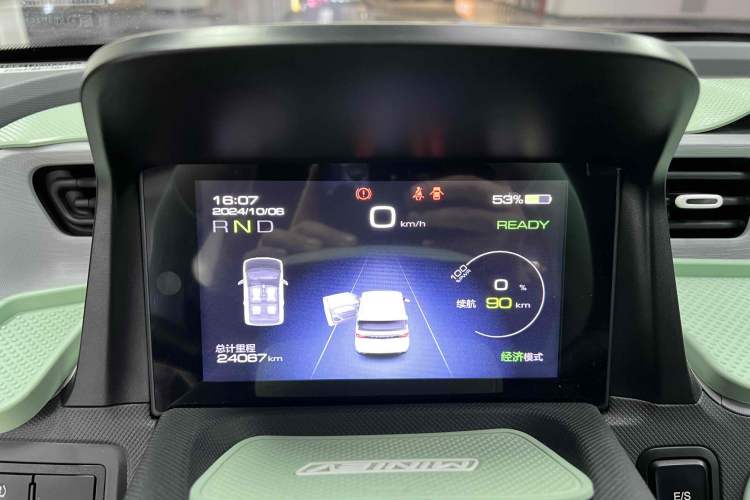 Used Wuling Hongguang MINIEV 2022 Macaron Premium Model – Lithium Iron Phosphate