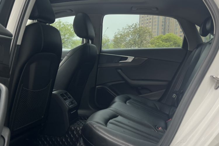 Used Audi A4L 2019 40 TFSI Fashion Edition China VI Emission Standard