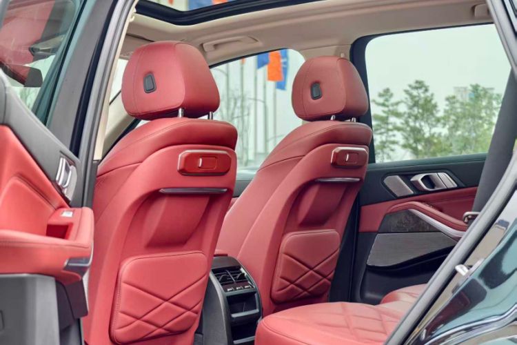 Used BMW X5 2023 xDrive 30Li Luxury M Sport Night Edition Package Interior 6