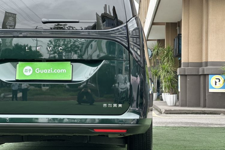 Used Geely Galaxy LEVC L380 2024 140-Degree 6-Seater All-Wheel-Drive Ultra Exterior 8