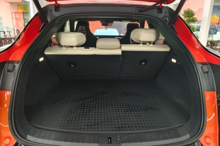 Used Xiaomi Auto YU7 2025 Ultra-Long Range High-Performance All-Wheel-Drive Max Edition
