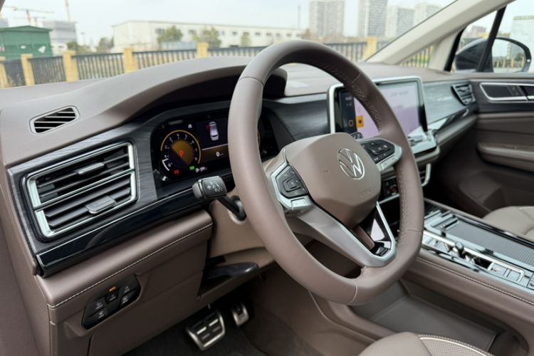Used Volkswagen Viloran 2024 380TSI Premium Edition Interior 1