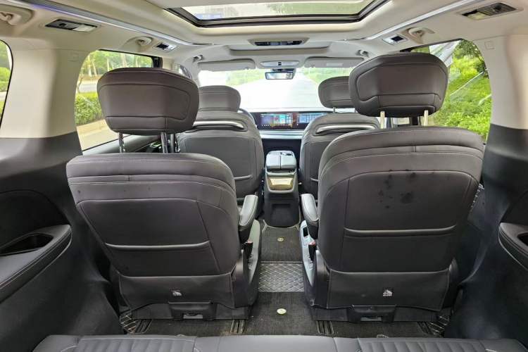 Used SAIC MAXUS G90 2022 2.0T Xingyun Seven-Seater Version