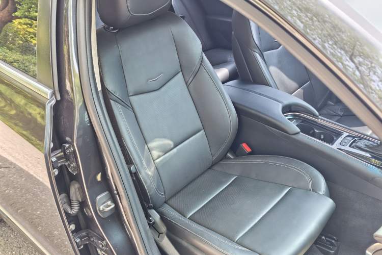 Used Cadillac ATS-L 2016 28T Fashion Edition Interior 10