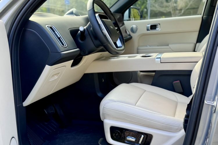 Used Li Auto L8 2023 Pro Model