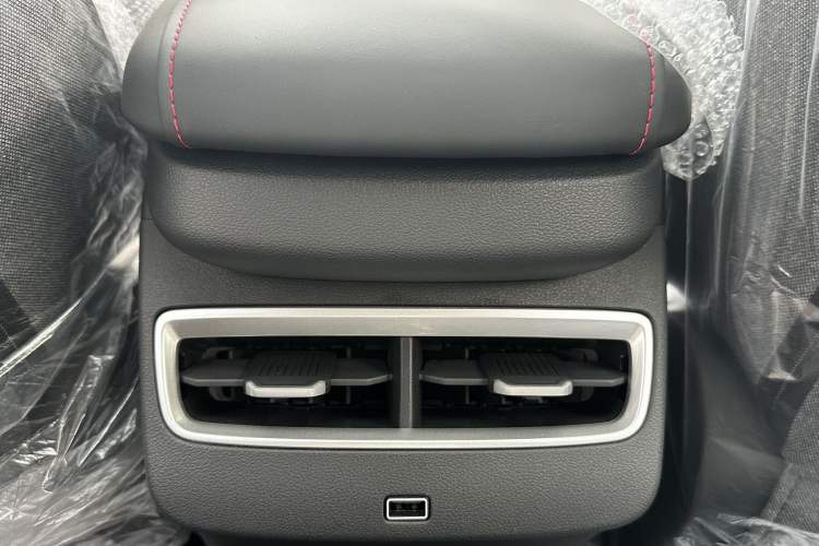 Used JETOUR Dashing 2025 1.5T DCT Beyond Edition