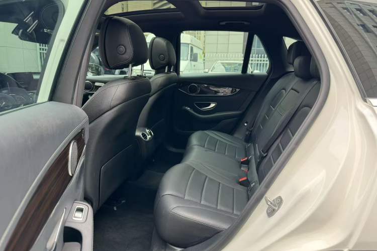 Used Mercedes-Benz GLC 2016 GLC 260 4MATIC Dynamic Edition
