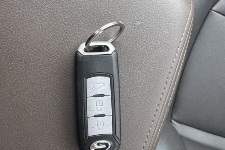 Used GAC Trumpchi GS4 2017 235T Automatic Two-Wheel Drive Elite Edition Interior 4