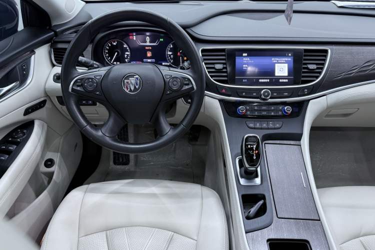 Used Buick LaCrosse 2022 Avenir Avia First Edition
