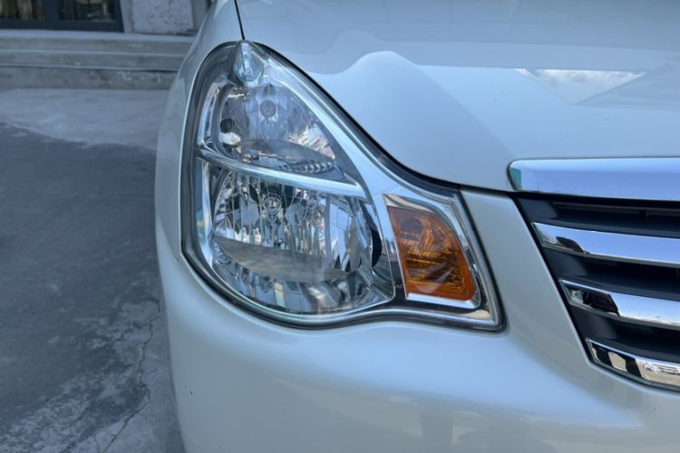 Used Nissan Sylphy 2018 Classic 1.6XE+ Manual Leading Edition Exterior 7