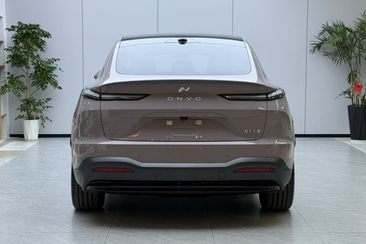 Used ONVO L60 2024 60 kWh Rear-Drive Version