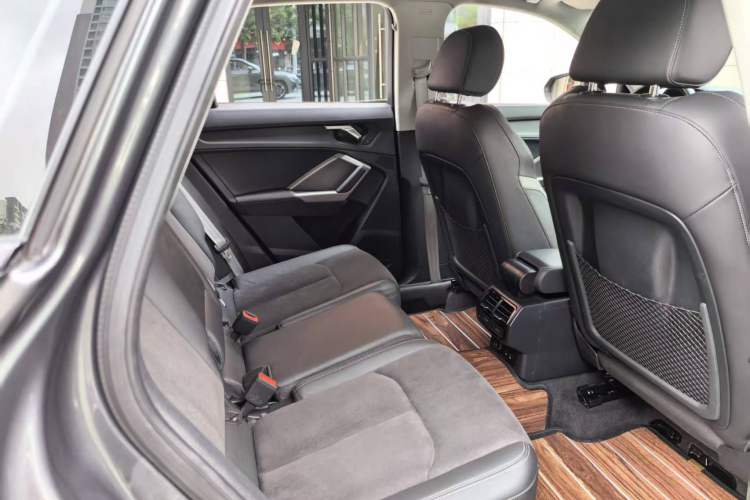 Used Audi Q3 2022 35 TFSI Fashion Dynamic Model Interior 5