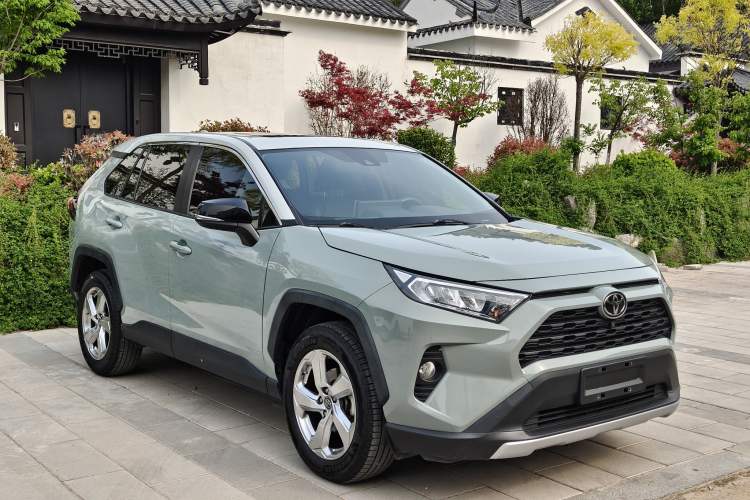 Used Toyota RAV4 2020 2.0L CVT 4x4 Trend Edition Exterior 2