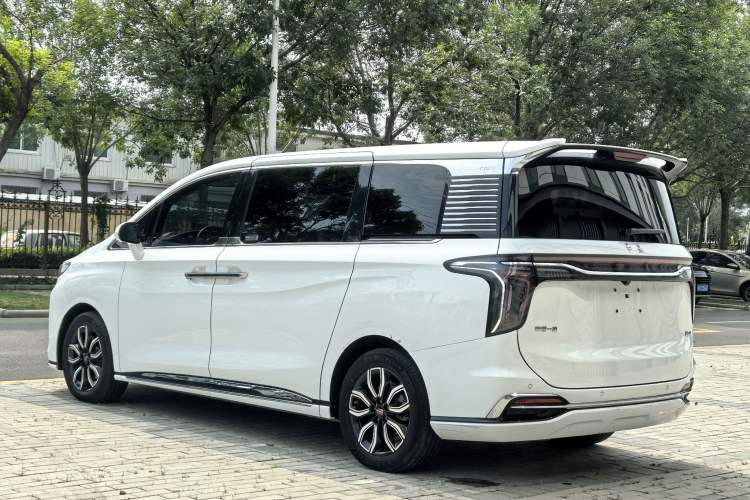 Used Hongqi HQ9 2023 2.0T Smart Connect Flagship Edition
