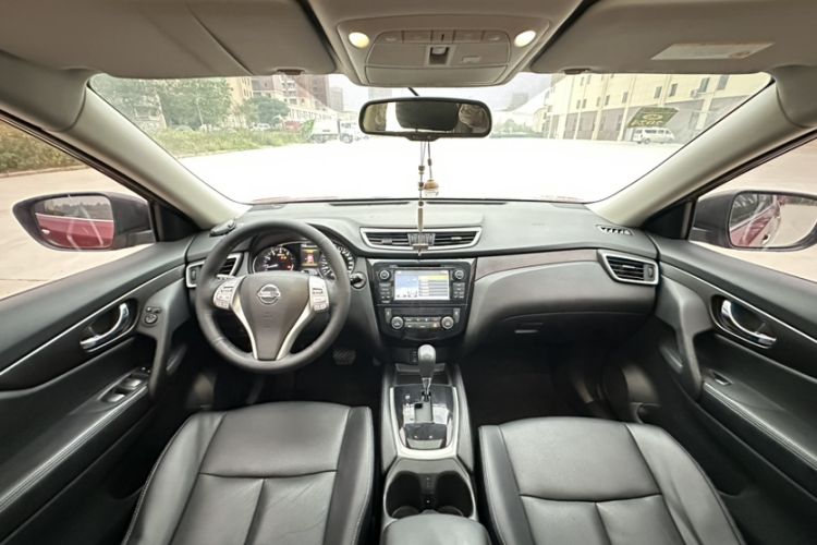 Used Nissan X-Trail 2014 2.0L CVT Smart Edition 2WD
