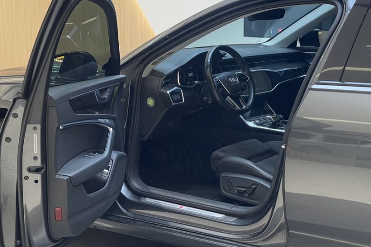 Used Audi A6 2023 Avant Futurist 45 TFSI Prestige Dynamic Edition Interior 5