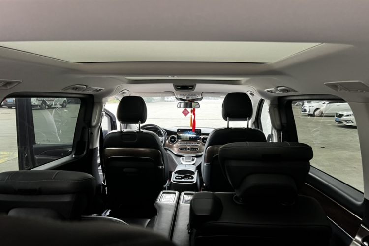 Used Mercedes-Benz V-Class 2021 V 260 Prestige Edition