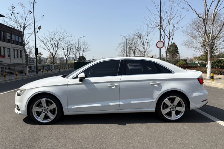Used Audi A3 2019 Limousine 35 TFSI Style Edition China VI Emission Standard
