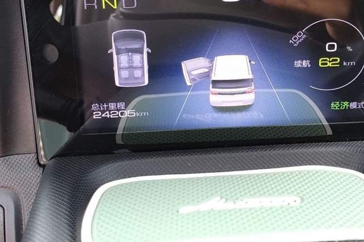 Used Wuling Hongguang MINIEV 2022 Macaron Premium Model – Lithium Iron Phosphate