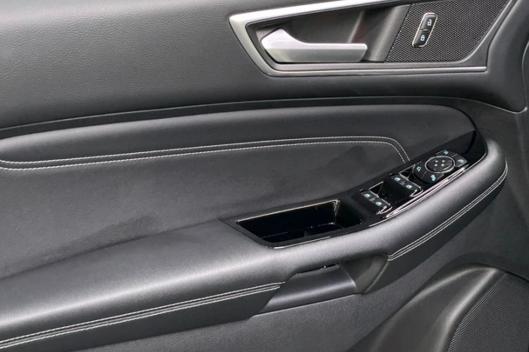 Used Ford Edge 2018 EcoBoost 245 Two-Wheel-Drive Titanium 7-Seater China VI Standard