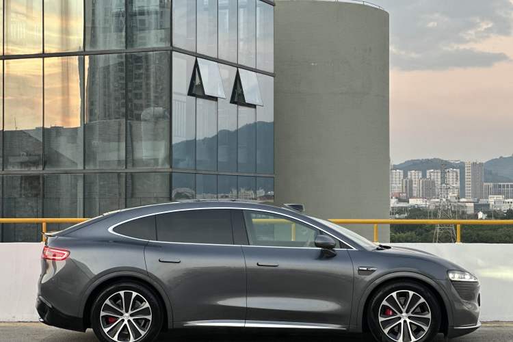 Used Hima Luxeed R7 2024 All-Electric 736 km Ultra