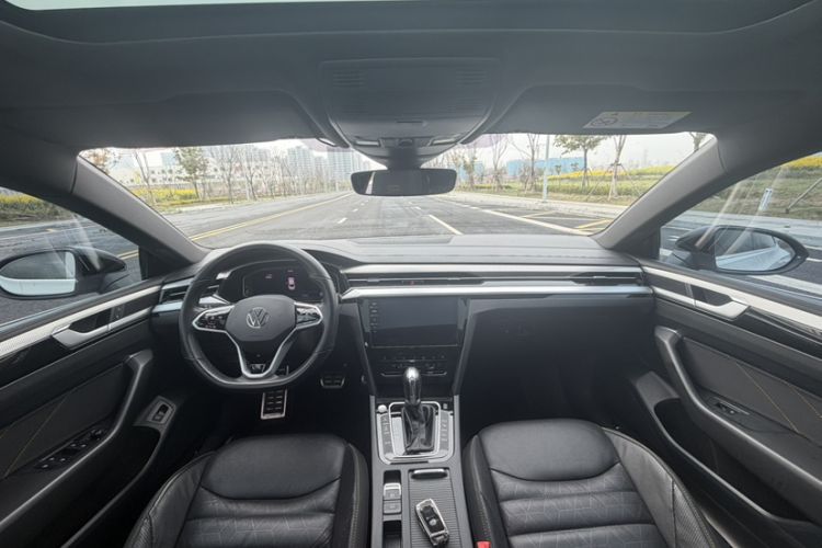 Used Volkswagen FAW-Volkswagen CC 2021 380TSI Striking Edition Interior 4