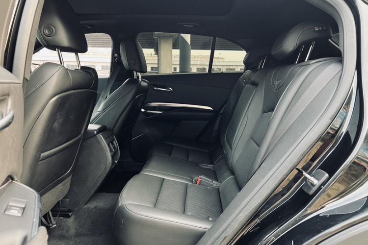 Used Cadillac XT4 2021 28T Two-Wheel Drive Tech Edition
