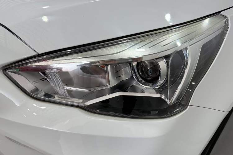 Used Haval M6 2017 1.5T Automatic Two-Wheel Drive Elite Model