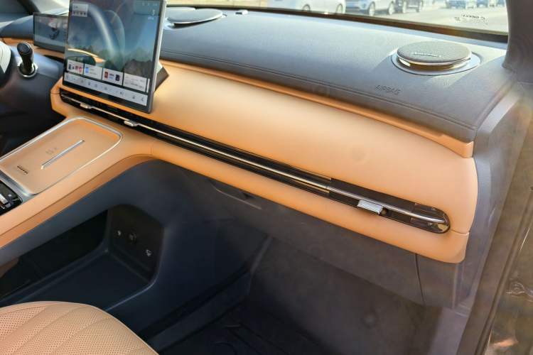 Used Geely Galaxy Galaxy Xingjian 7 EM-i 2025 120km Exploration+ Version