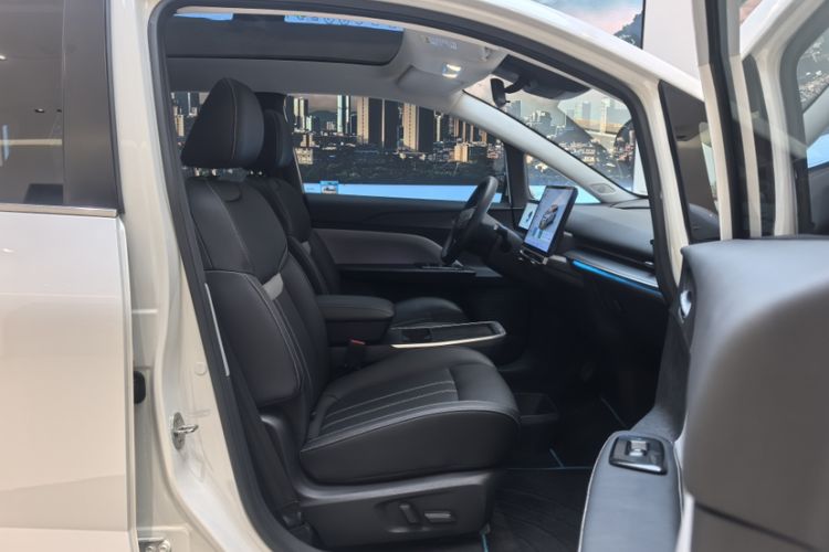 Used Venucia VX6 2023 520 Max