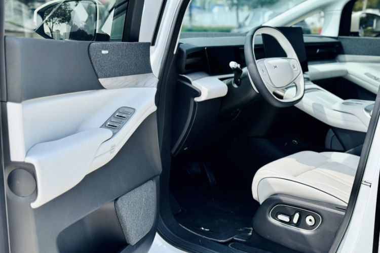 Used XPeng X9 2024 610 Long-Range Pro