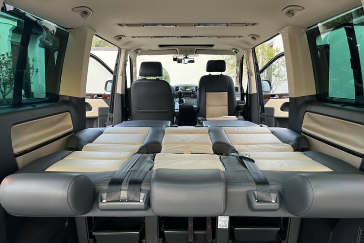 Used Volkswagen Multivan 2014 2.0 TSI Four-Wheel-Drive Executive Edition