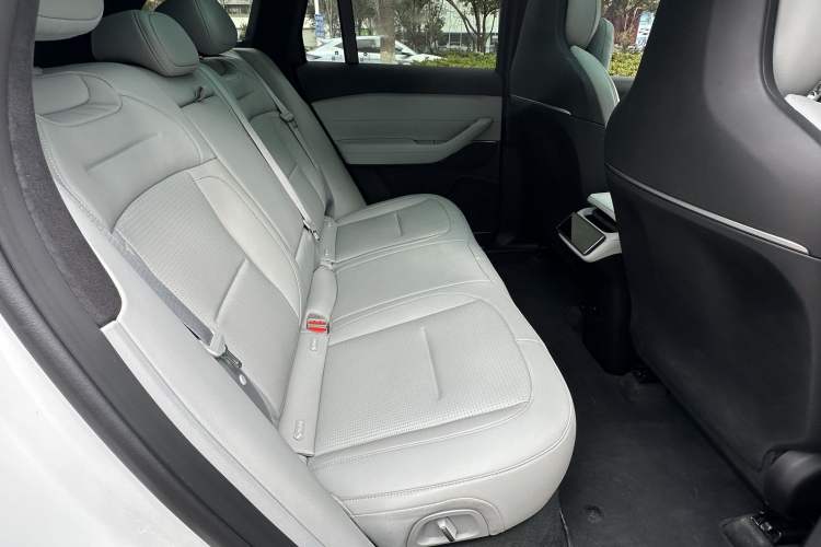 Used Nio ES6 2024 75 kWh
