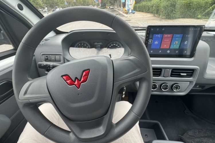 Used Wuling Yangguang 2024 300km Range Practical Window-Sealed Version 60kW