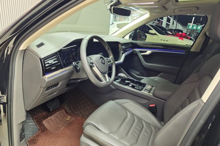 Used Volkswagen Touareg 2020 3.0 TSI Luxury Edition China VI