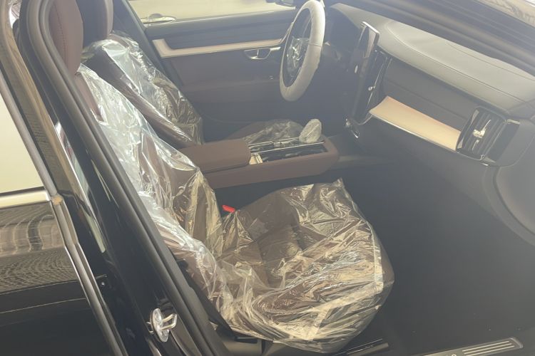 Used Volvo S90 2026 B5 Zhiyuan Luxury Edition