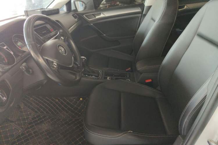 Used Volkswagen Golf 2020 200TSI DSG Comfortable and Ambitious Edition